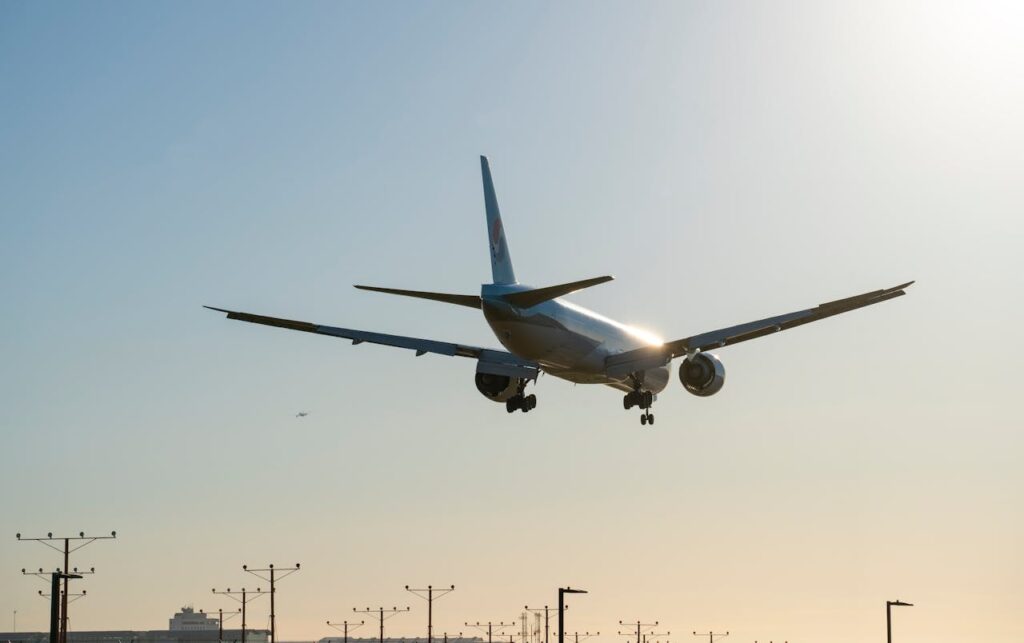 Delta Flight DL275 Diverted to LAX