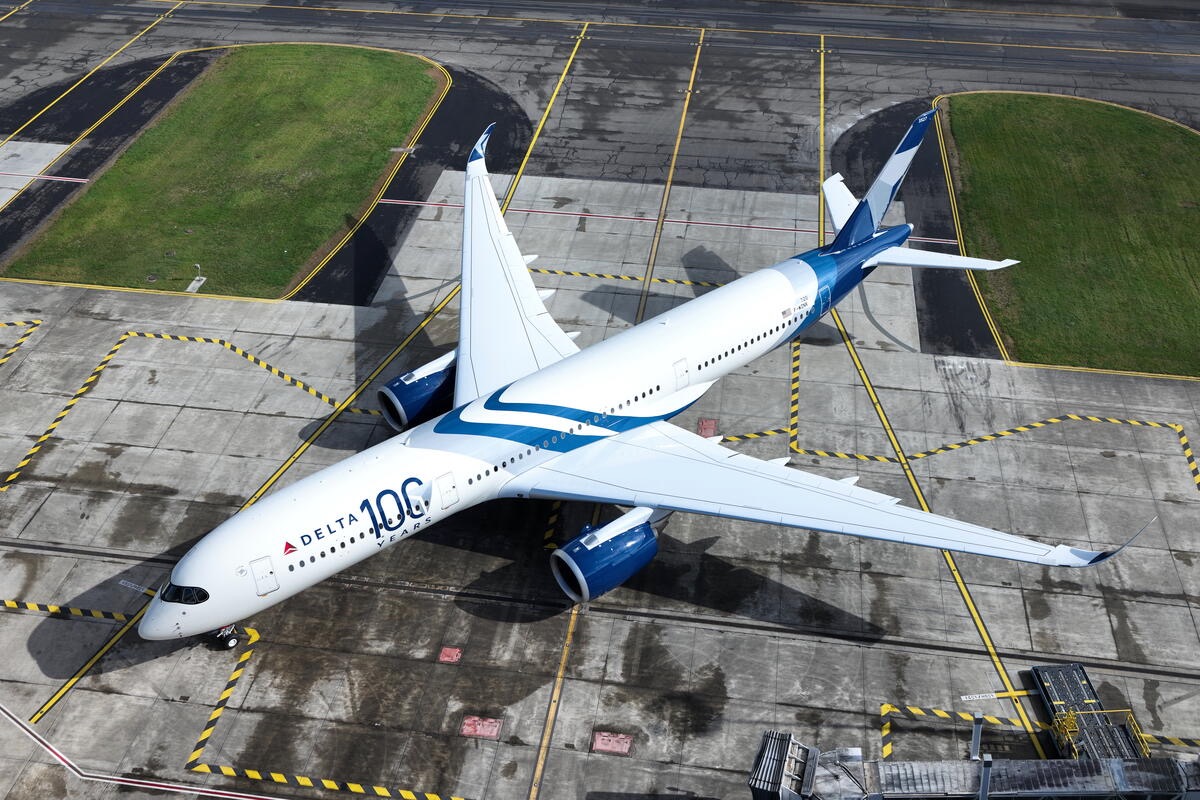 Delta Flight DL275 Diverted to LAX: Full Incident Breakdown (May 2025) Delta-Air-Lines-Centennial-Livery-8